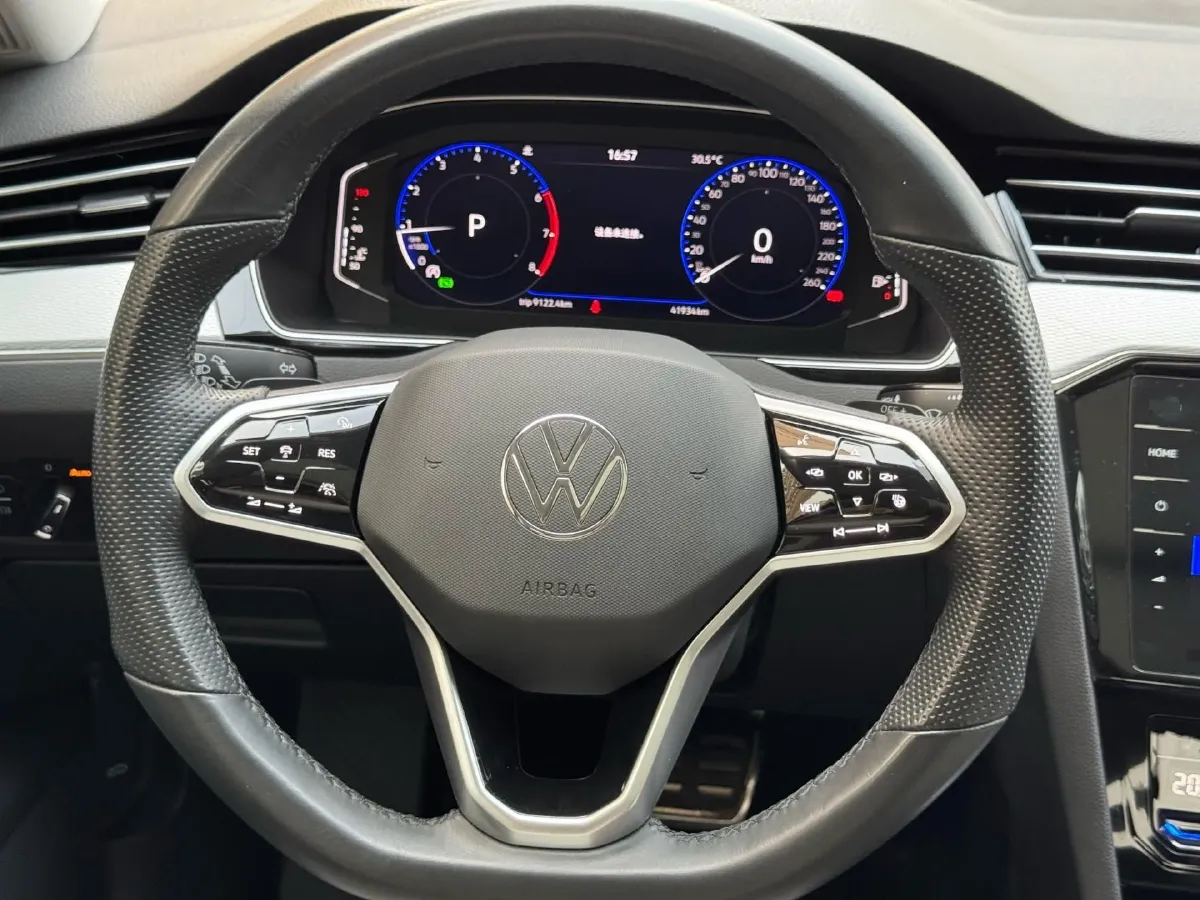 2023 Volkswagen Magotan 2.0T 186HP L4 7DCT,autocango,china used car exporter,china ev exporter,chinese used car exporter,chinese used ev exporter
