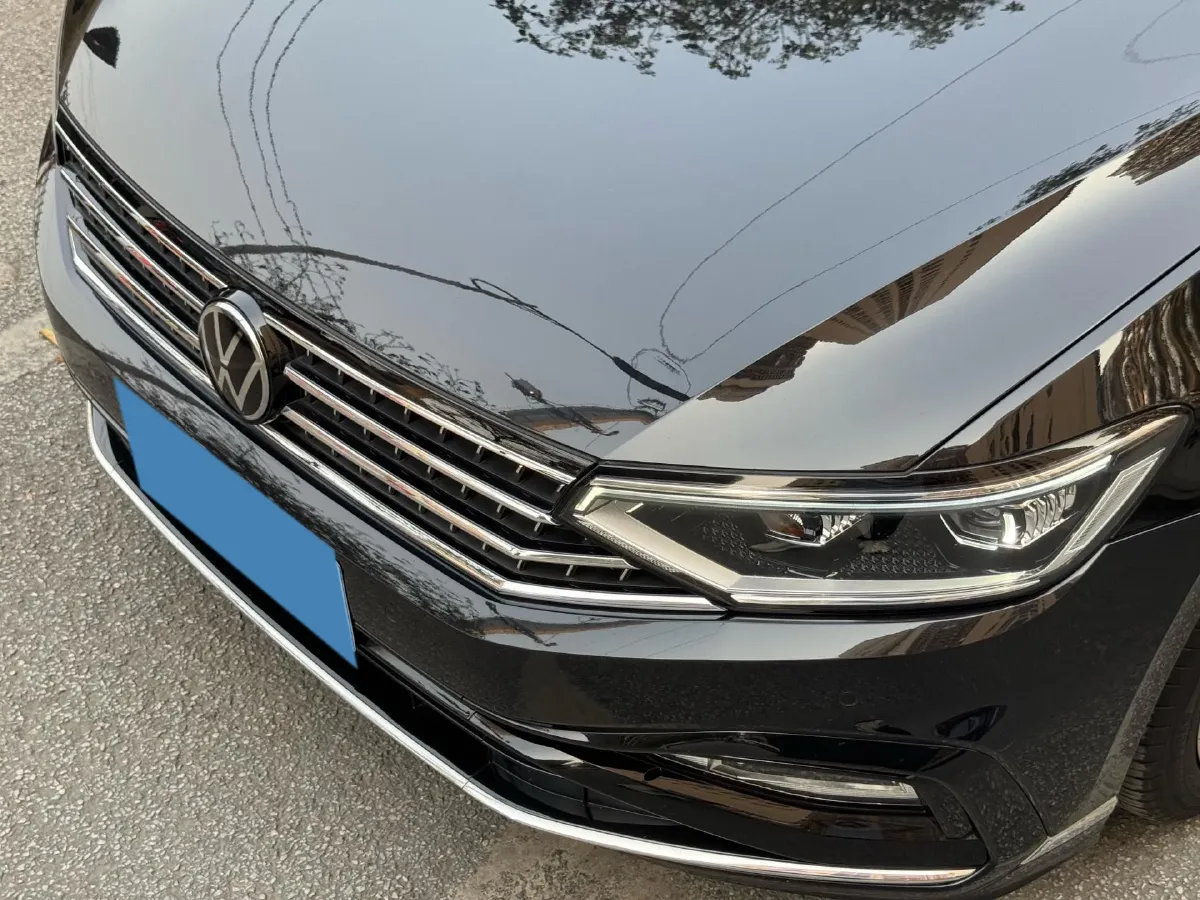 2023 Volkswagen Magotan 2.0T 186HP L4 7DCT,autocango,china used car exporter,china ev exporter,chinese used car exporter,chinese used ev exporter