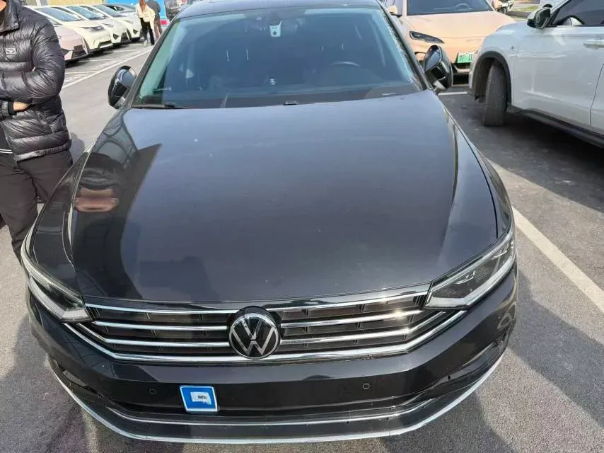 2021 Volkswagen Magotan 2.0T 186HP L4 7DCT,autocango,china used car exporter,china ev exporter,chinese used car exporter,chinese used ev exporter