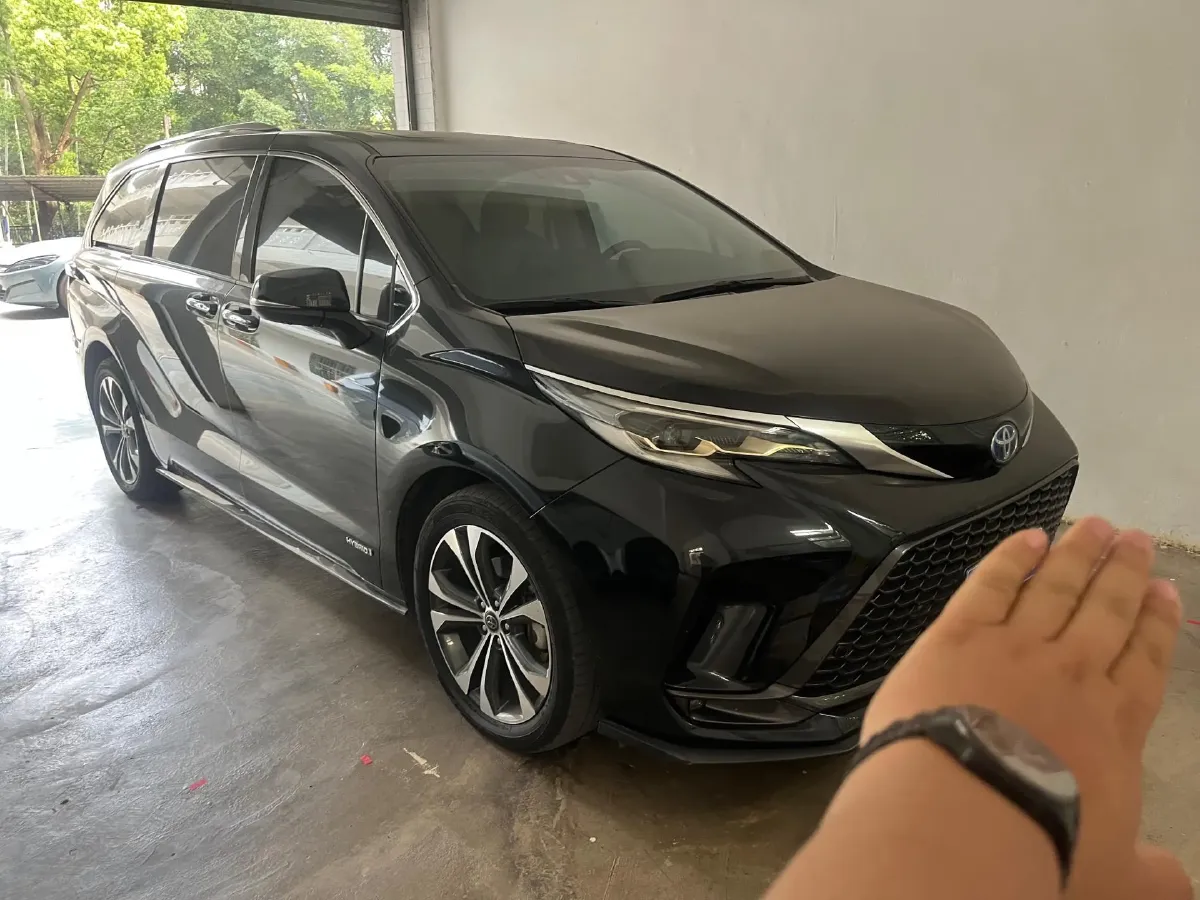 2023 Toyota Granvia 2.5L 189HP L4 E-CVT Hybrid,autocango,china used car exporter,china ev exporter,chinese used car exporter,chinese used ev exporter