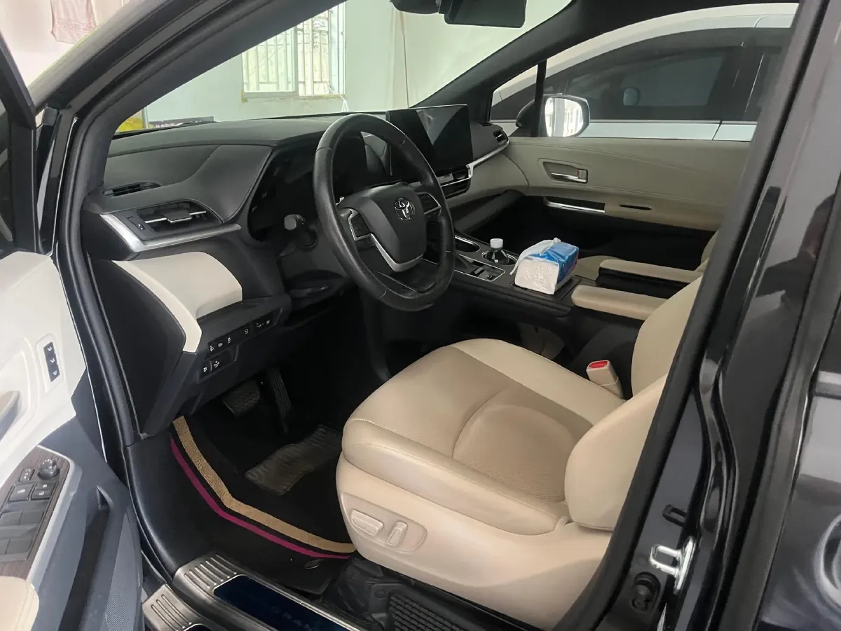 2023 Toyota Granvia 2.5L 189HP L4 E-CVT Hybrid,autocango,china used car exporter,china ev exporter,chinese used car exporter,chinese used ev exporter