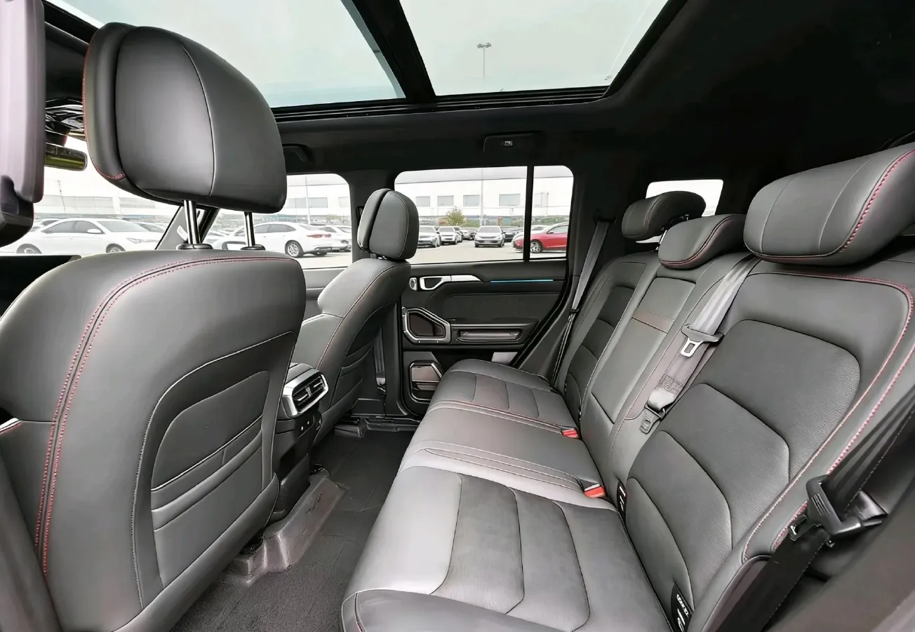 2023 Jetour Traveller 2.0T 254HP L4 7DCT,autocango,china used car exporter,china ev exporter,chinese used car exporter,chinese used ev exporter