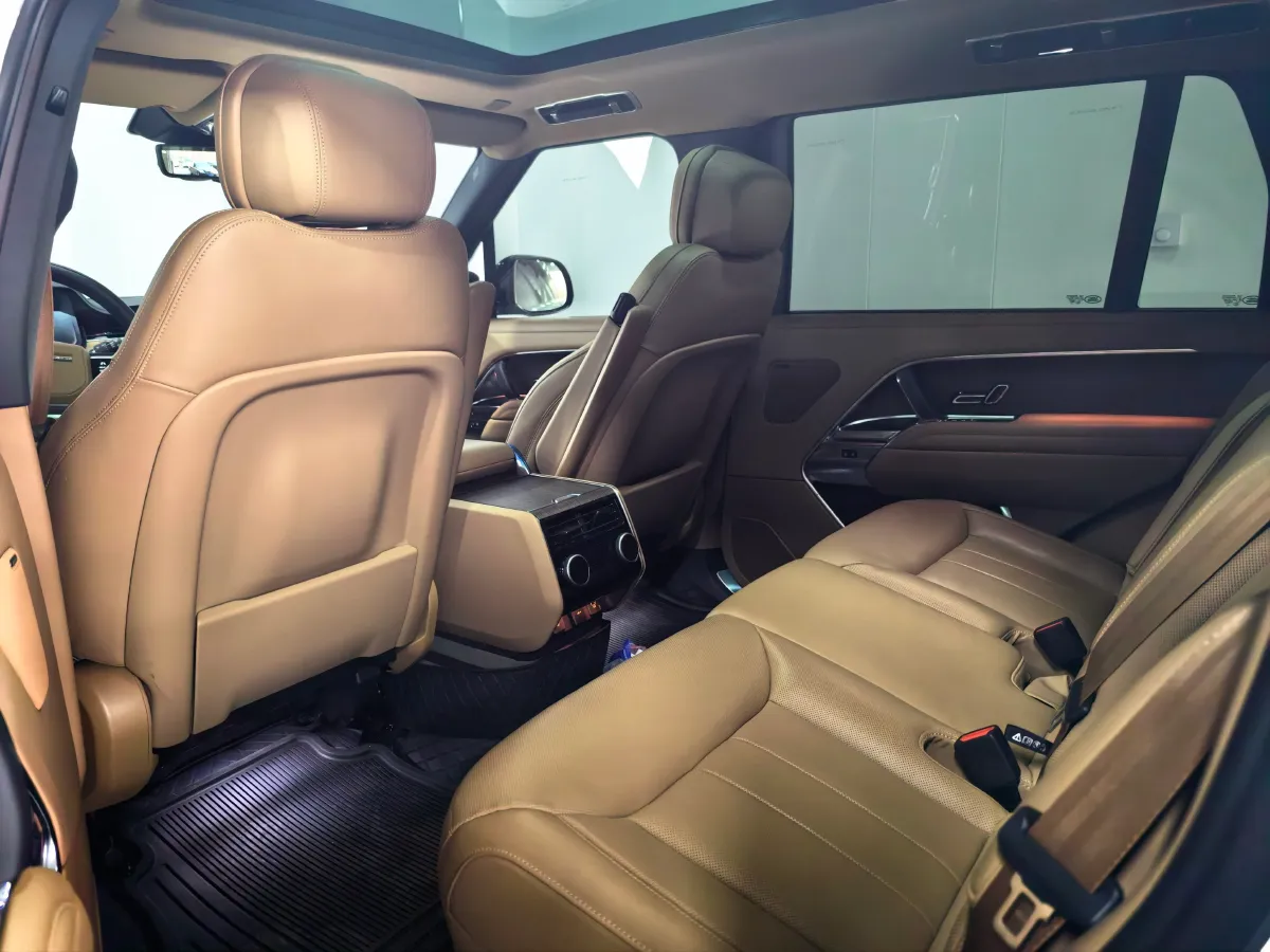 2025 Land Rover Range Rover 3.0T 400HP L6 8AT,autocango,china used car exporter,china ev exporter,chinese used car exporter,chinese used ev exporter