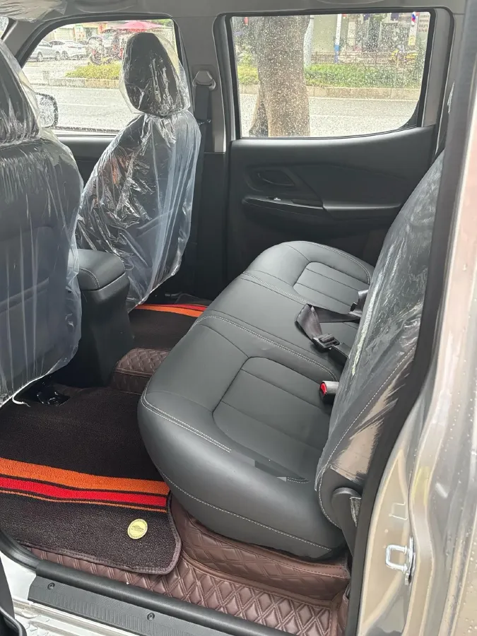 2023 Dongfeng RuiQi 2.4T 165HP L4 5MT,autocango,china used car exporter,china ev exporter,chinese used car exporter,chinese used ev exporter