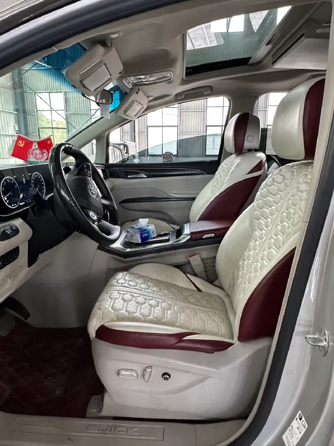 2021 Buick GL8 2.0T 237HP L4 9AT,autocango,china used car exporter,china ev exporter,chinese used car exporter,chinese used ev exporter