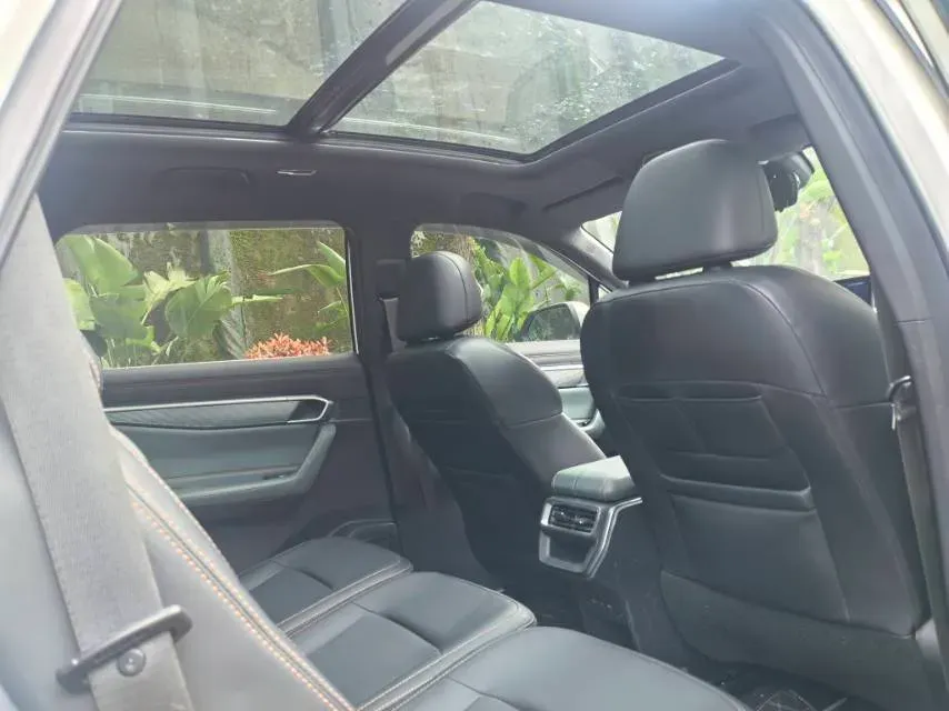 2023 Geely Okavango L 2.0T 218HP L4 7DCT,autocango,china used car exporter,china ev exporter,chinese used car exporter,chinese used ev exporter