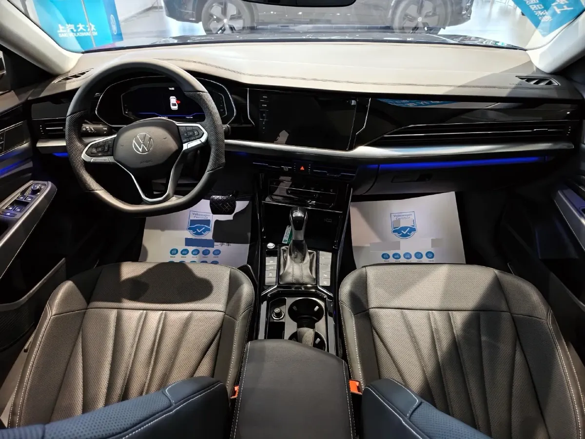 2024 Volkswagen Passat 2.0T 220HP L4 7DCT,autocango,china used car exporter,china ev exporter,chinese used car exporter,chinese used ev exporter