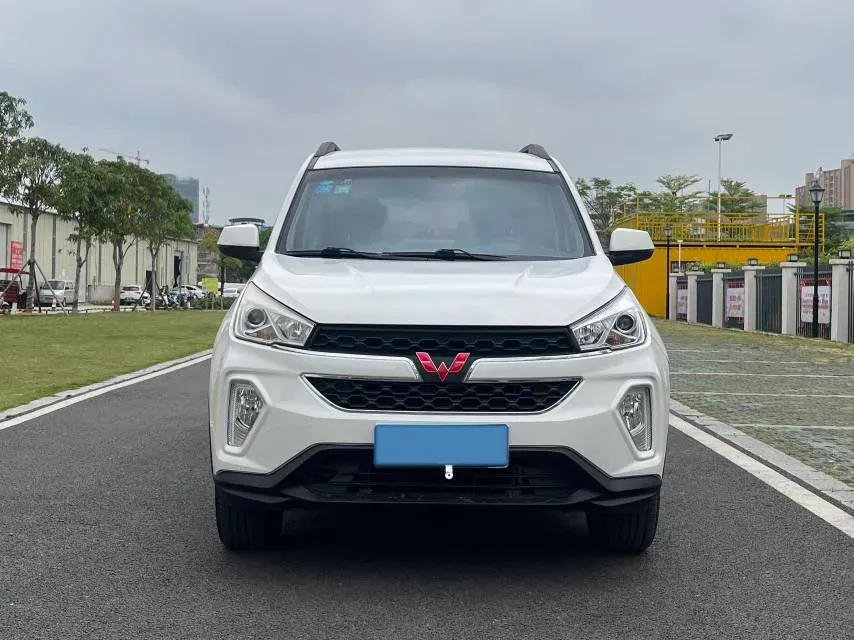 2019 WuLing HongGuang S3 1.5L 112HP L4 6MT,autocango,china used car exporter,china ev exporter,chinese used car exporter,chinese used ev exporter