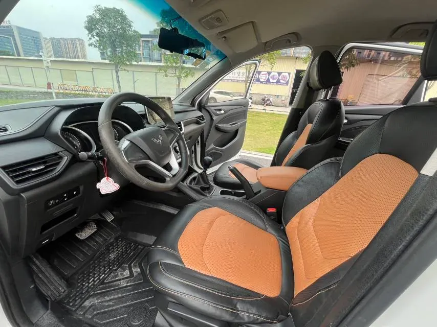 2019 WuLing HongGuang S3 1.5L 112HP L4 6MT,autocango,china used car exporter,china ev exporter,chinese used car exporter,chinese used ev exporter