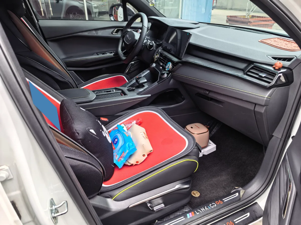 2023 LYNK&CO 06 1.5T 181HP L4 7DCT,autocango,china used car exporter,china ev exporter,chinese used car exporter,chinese used ev exporter