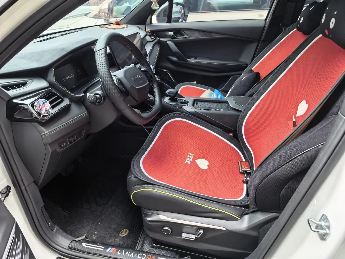 2023 LYNK&CO 06 1.5T 181HP L4 7DCT,autocango,china used car exporter,china ev exporter,chinese used car exporter,chinese used ev exporter