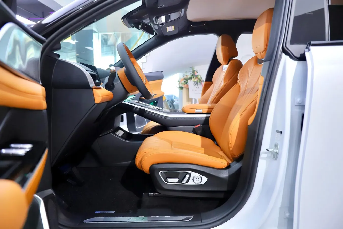 2025 Xpeng G9 BEV 79KWH,autocango,china used car exporter,china ev exporter,chinese used car exporter,chinese used ev exporter