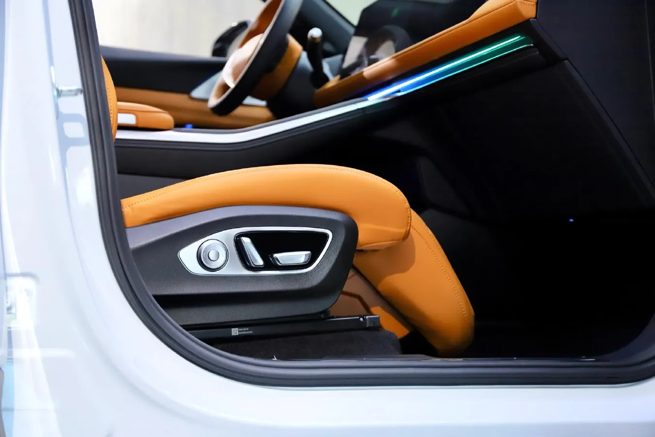 2025 Xpeng G9 BEV 79KWH,autocango,china used car exporter,china ev exporter,chinese used car exporter,chinese used ev exporter