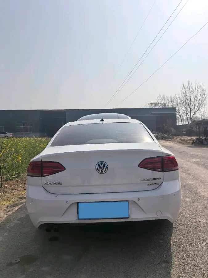 2018 Volkswagen Lamando 1.4T 131HP L4 5MT,autocango,china used car exporter,china ev exporter,chinese used car exporter,chinese used ev exporter