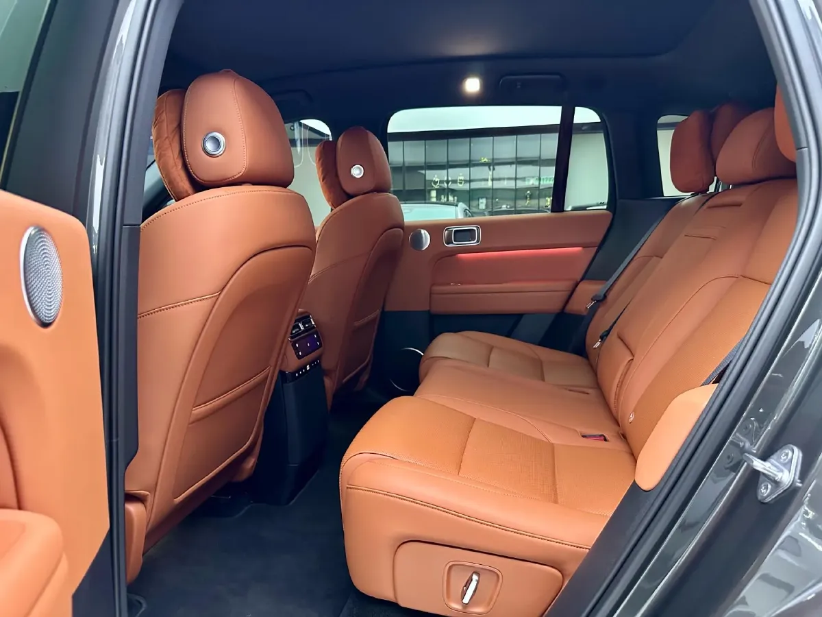 2025 Li L6 Range Extended 154HP L4 REEV,autocango,china used car exporter,china ev exporter,chinese used car exporter,chinese used ev exporter