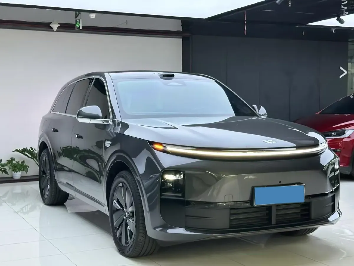 2025 Li L6 Range Extended 154HP L4 REEV,autocango,china used car exporter,china ev exporter,chinese used car exporter,chinese used ev exporter