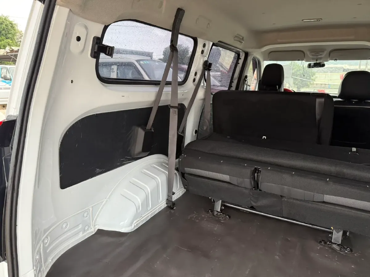 2021 WuLing ZhengChen 1.5T 147HP L4 6MT,autocango,china used car exporter,china ev exporter,chinese used car exporter,chinese used ev exporter