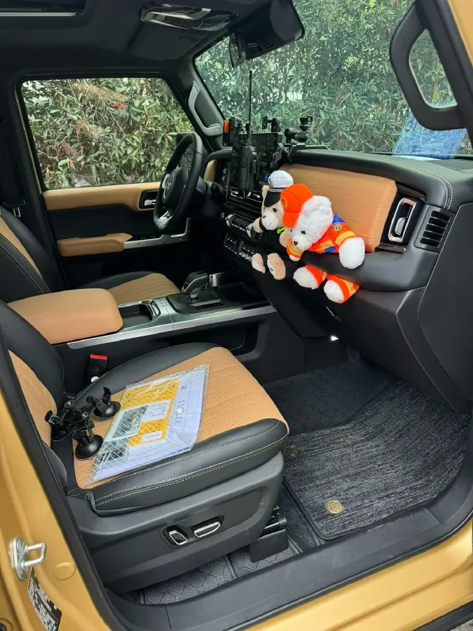 2025 212 212 T01 2.0T 252HP L4 8AT,autocango,china used car exporter,china ev exporter,chinese used car exporter,chinese used ev exporter