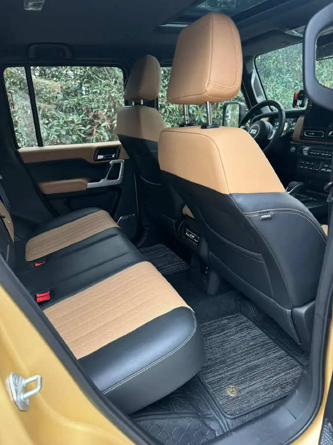 2025 212 212 T01 2.0T 252HP L4 8AT,autocango,china used car exporter,china ev exporter,chinese used car exporter,chinese used ev exporter