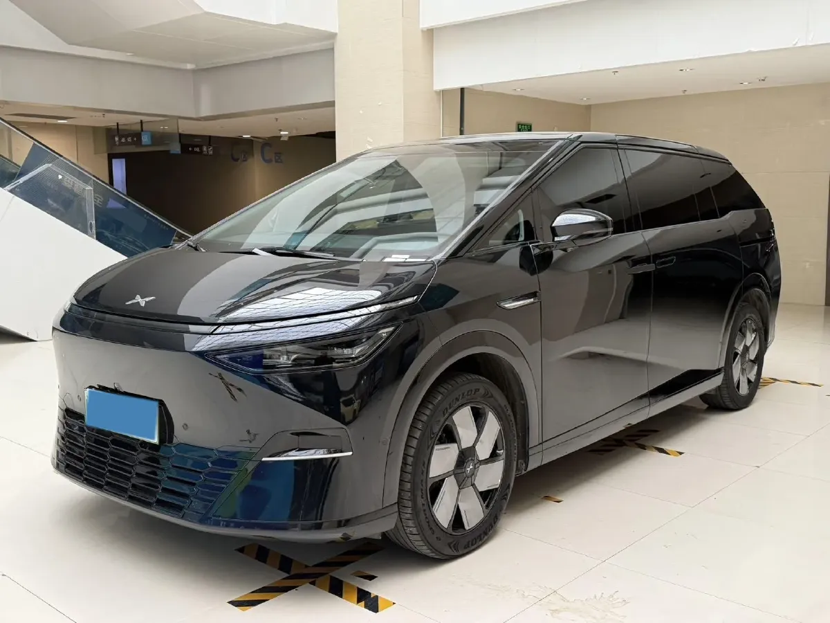 2024 Xpeng X9 BEV 84.5KWH,autocango,china used car exporter,china ev exporter,chinese used car exporter,chinese used ev exporter