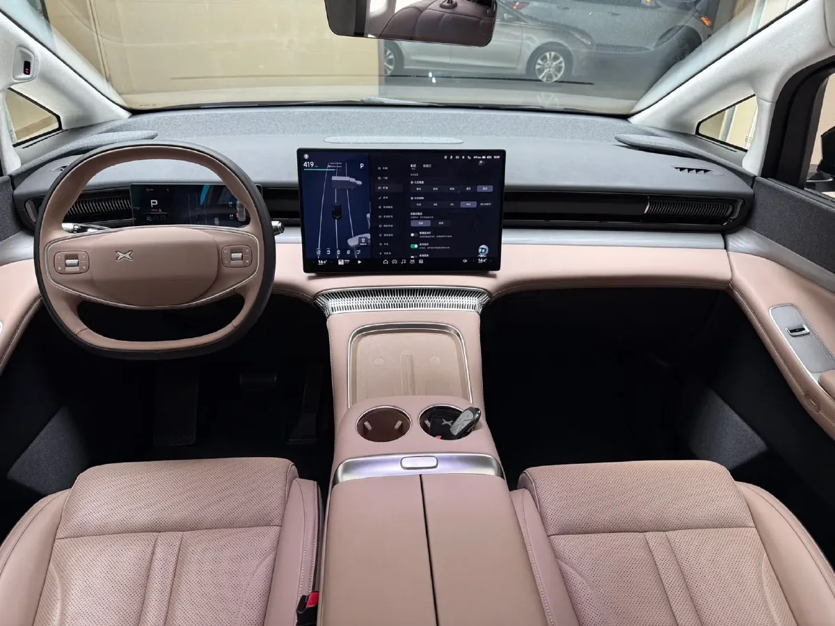 2024 Xpeng X9 BEV 84.5KWH,autocango,china used car exporter,china ev exporter,chinese used car exporter,chinese used ev exporter