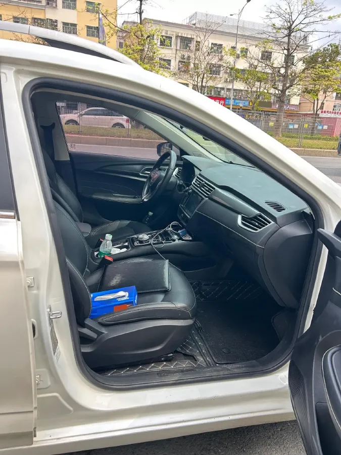 2018 Roewe Ei5 BEV 35KWH,autocango,china used car exporter,china ev exporter,chinese used car exporter,chinese used ev exporter