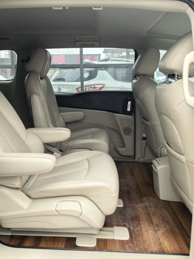 2021 Buick GL8 2.0T 237HP L4 9AT,autocango,china used car exporter,china ev exporter,chinese used car exporter,chinese used ev exporter