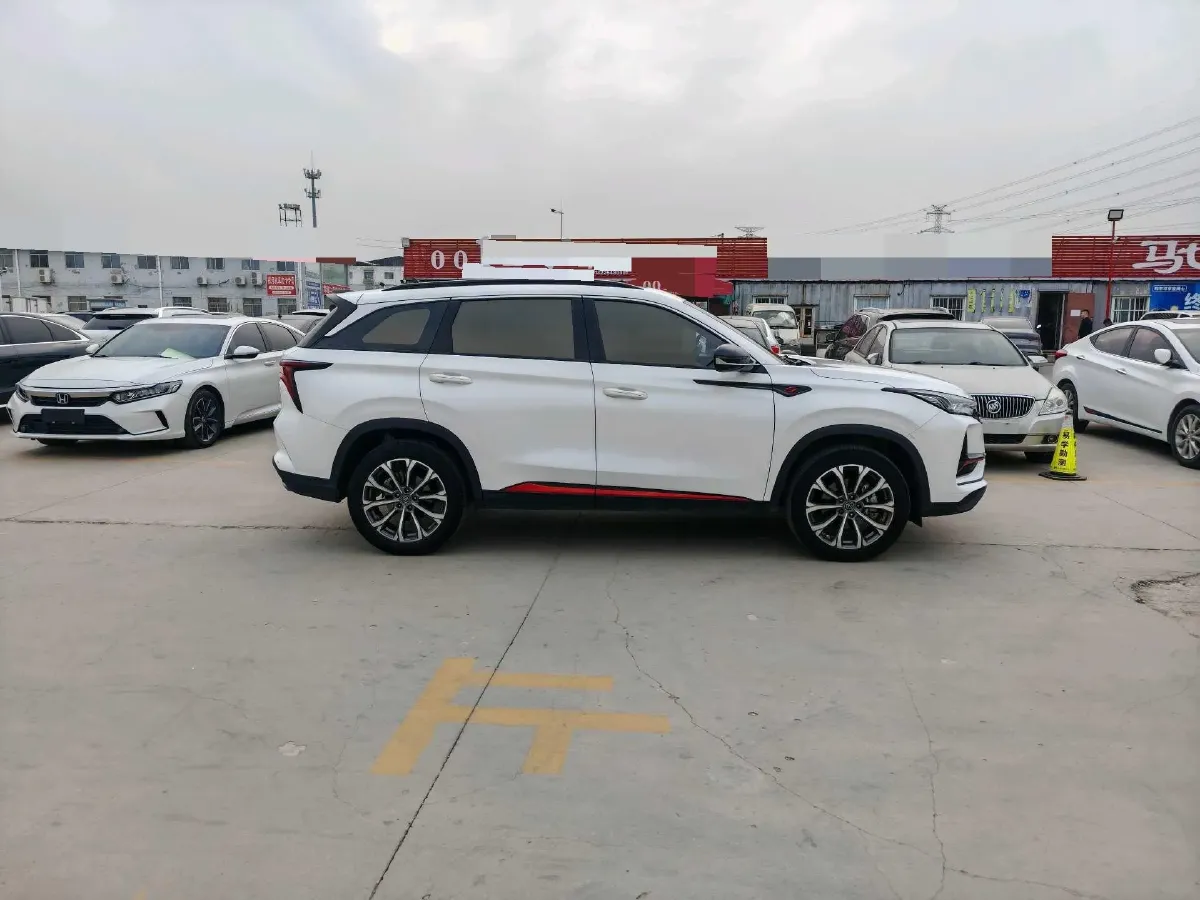 2022 ChangAn CS75 Plus 2.0T 233HP L4 8AT,autocango,china used car exporter,china ev exporter,chinese used car exporter,chinese used ev exporter
