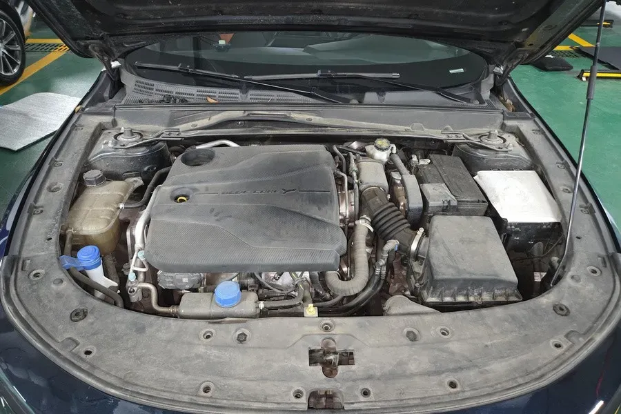 2022 ChangAn UNI-V 1.5T 188HP L4 7DCT,autocango,china used car exporter,china ev exporter,chinese used car exporter,chinese used ev exporter