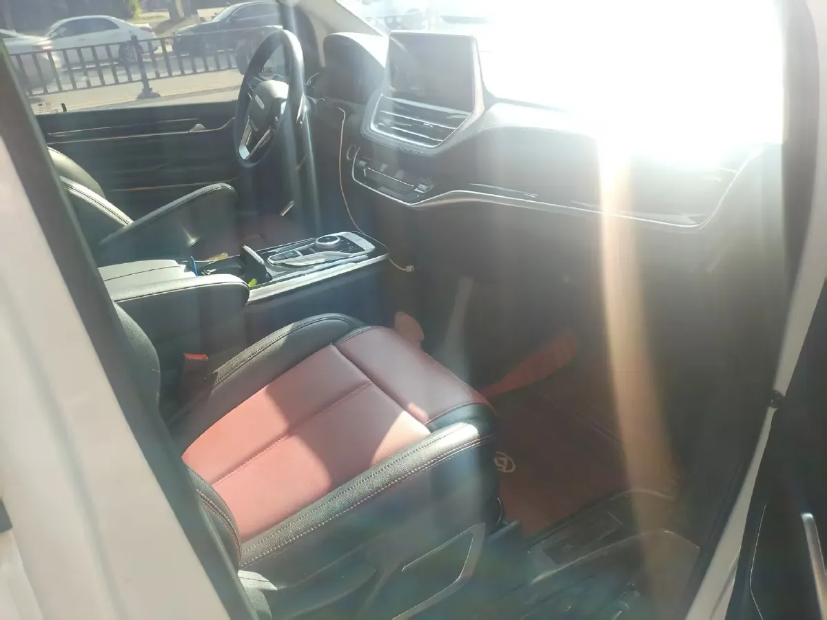 2020 MAXUS G20 2.0T 224HP L4 8AT,autocango,china used car exporter,china ev exporter,chinese used car exporter,chinese used ev exporter