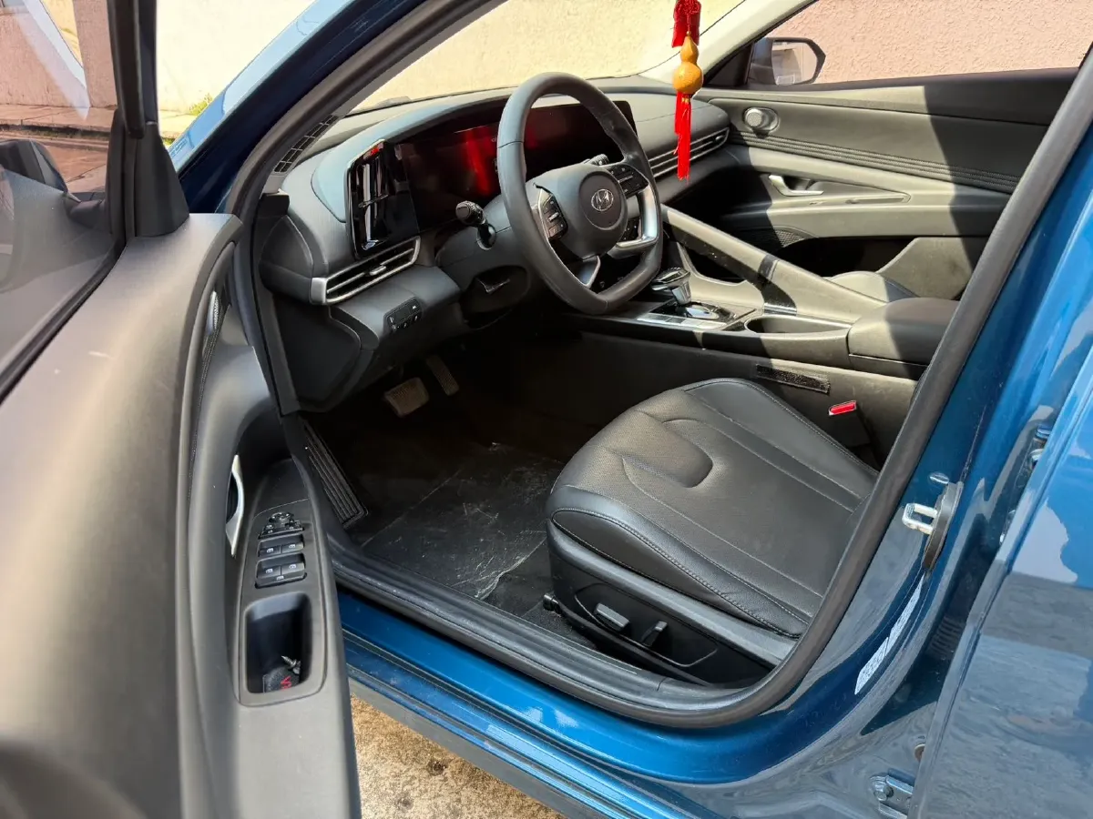 2021 Hyundai Elantra 1.5L 115HP L4 CVT,autocango,china used car exporter,china ev exporter,chinese used car exporter,chinese used ev exporter