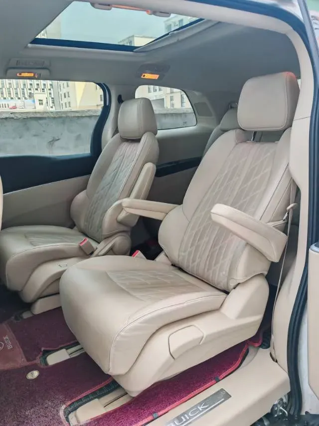 2022 Buick GL8 2.0T 237HP L4 9AT,autocango,china used car exporter,china ev exporter,chinese used car exporter,chinese used ev exporter
