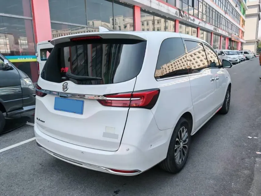2022 Buick GL8 2.0T 237HP L4 9AT,autocango,china used car exporter,china ev exporter,chinese used car exporter,chinese used ev exporter