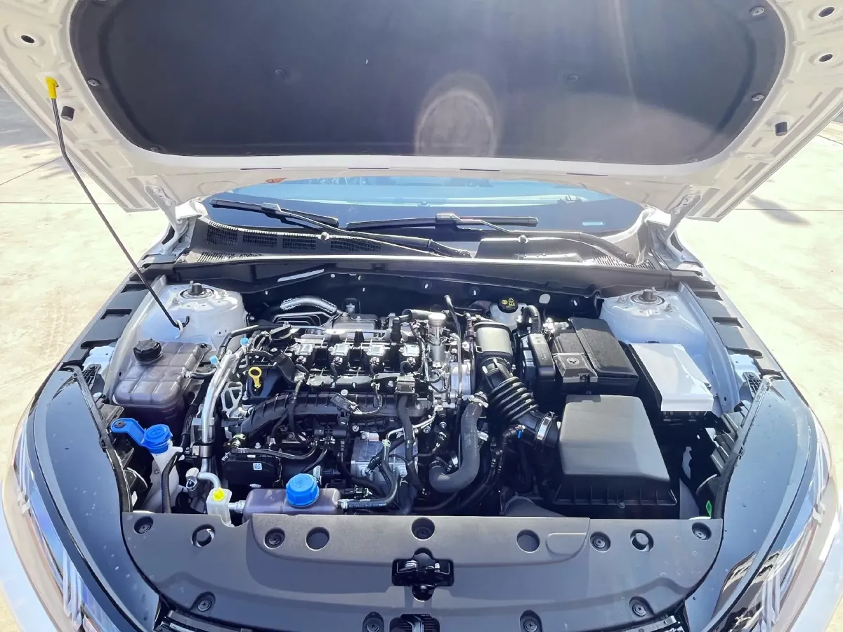 2024 ChangAn Eado 1.5T 170HP L4 7DCT,autocango,china used car exporter,china ev exporter,chinese used car exporter,chinese used ev exporter