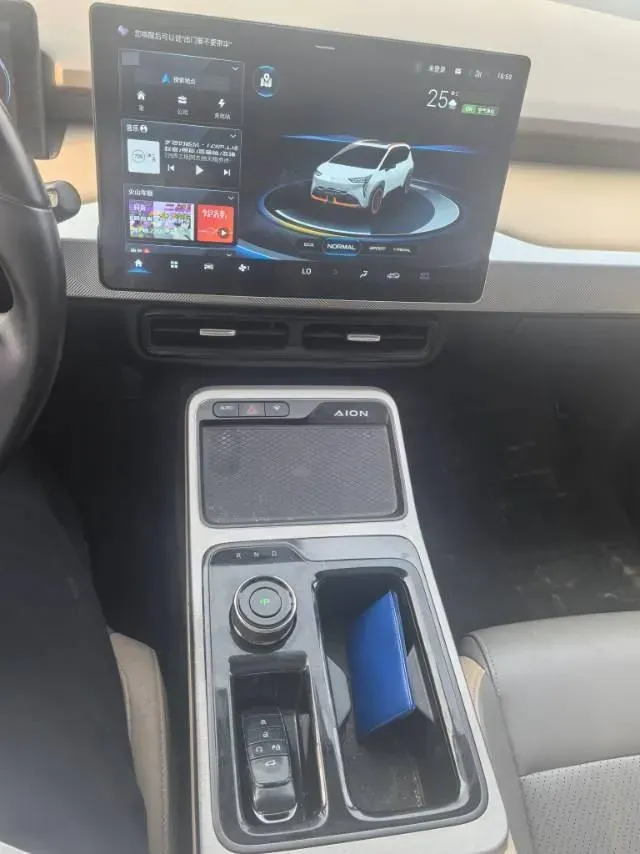 2022 Geely Okavango 1.8T 184HP L4 7DCT,autocango,china used car exporter,china ev exporter,chinese used car exporter,chinese used ev exporter