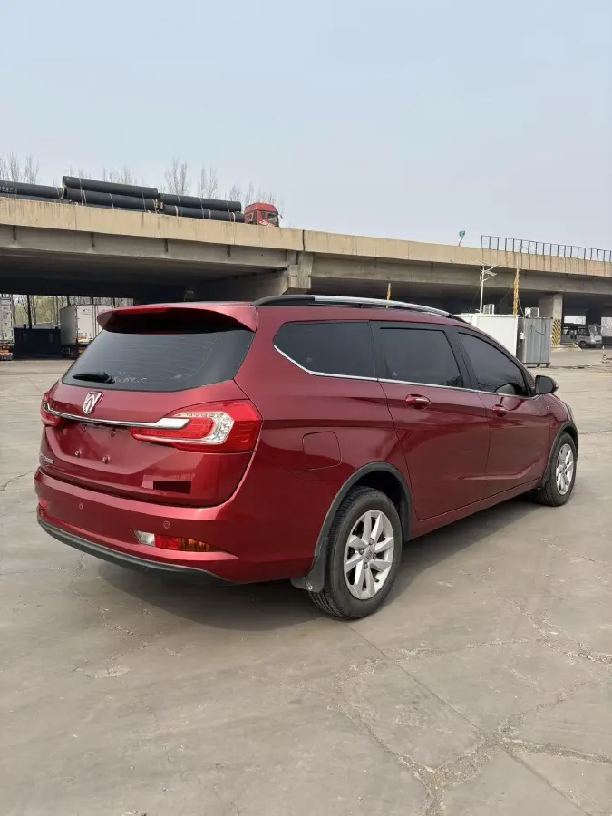 2017 BaoJun 310W 1.5L 112HP L4 6MT,autocango,china used car exporter,china ev exporter,chinese used car exporter,chinese used ev exporter