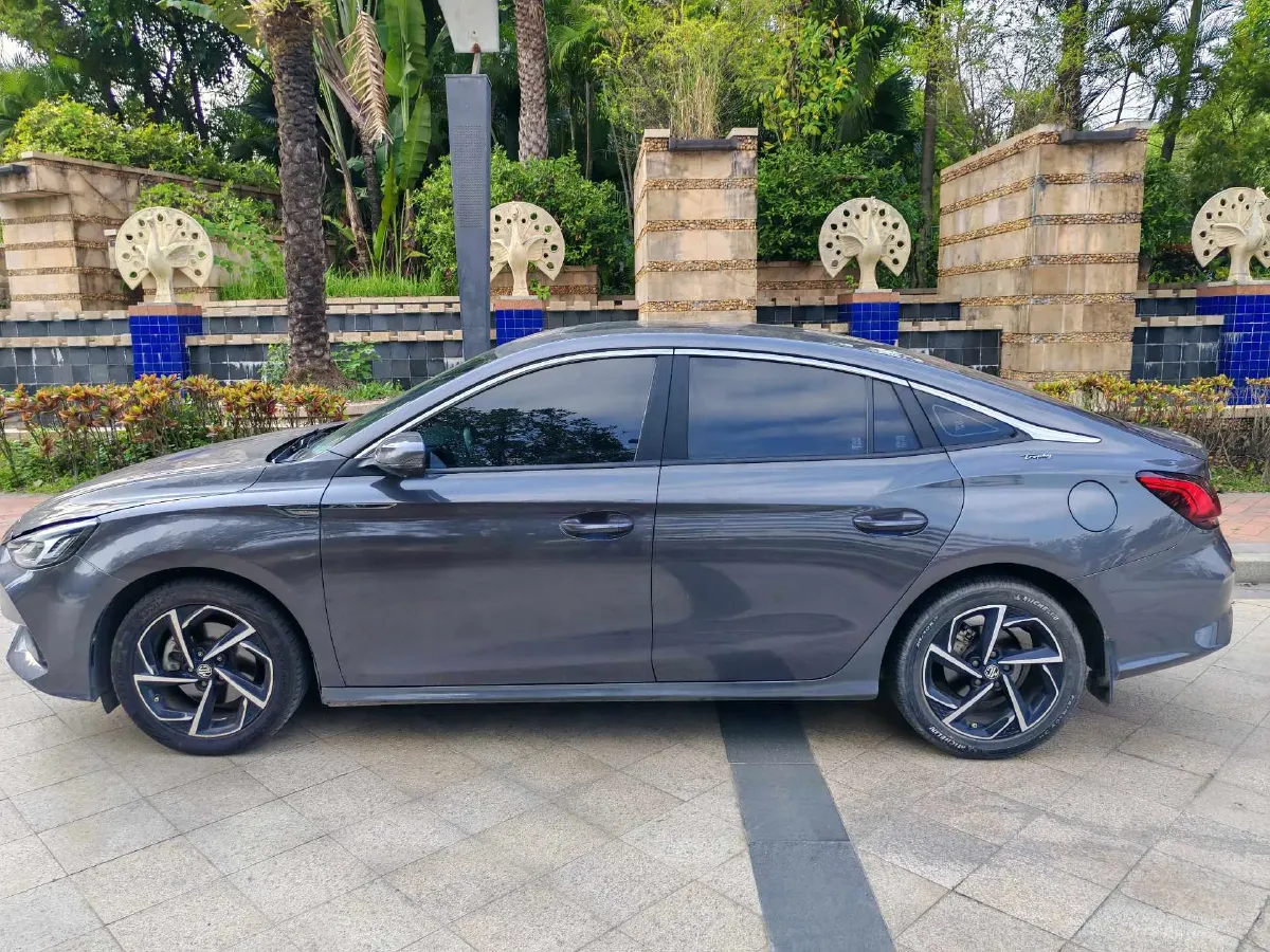 2021 MG 5 1.5T 173HP L4 7DCT,autocango,china used car exporter,china ev exporter,chinese used car exporter,chinese used ev exporter