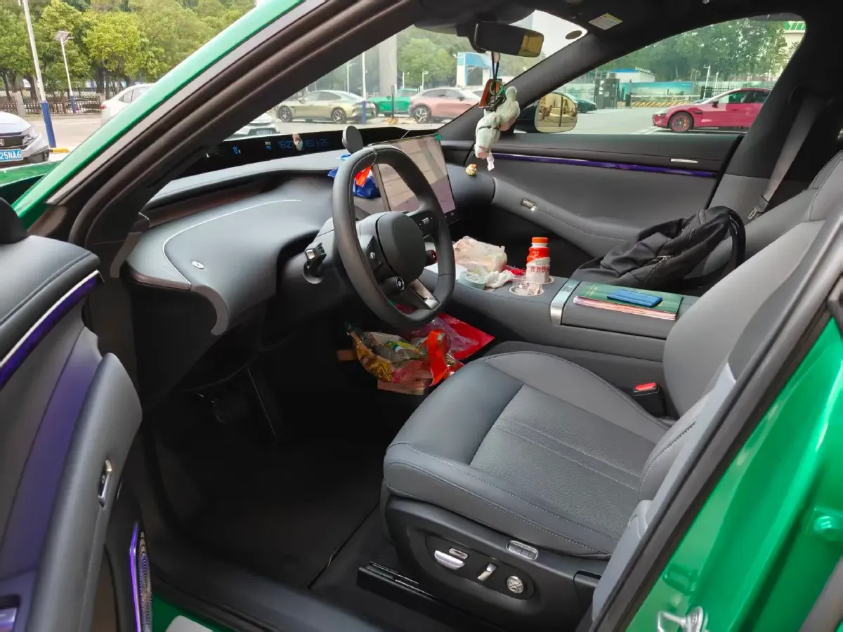 2025 MI YU7 BEV 96.3KWH,autocango,china used car exporter,china ev exporter,chinese used car exporter,chinese used ev exporter