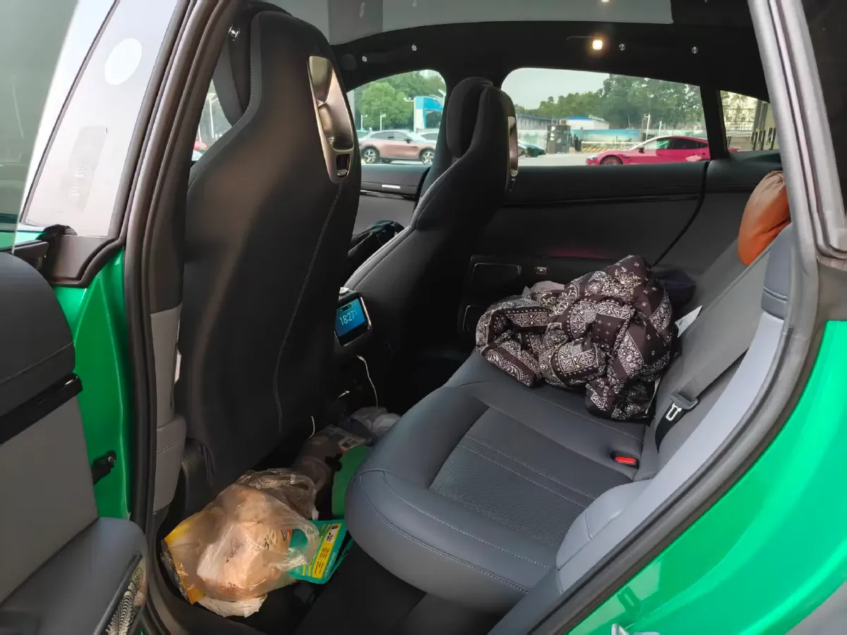 2025 MI YU7 BEV 96.3KWH,autocango,china used car exporter,china ev exporter,chinese used car exporter,chinese used ev exporter