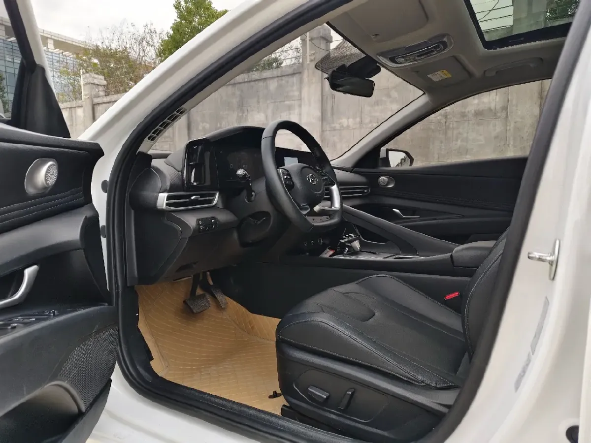 2022 Hyundai Elantra 1.5L 115HP L4 CVT,autocango,china used car exporter,china ev exporter,chinese used car exporter,chinese used ev exporter