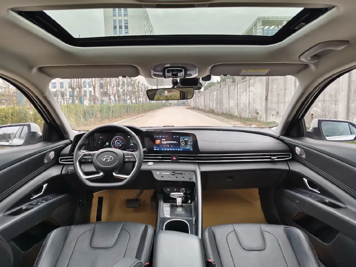 2022 Hyundai Elantra 1.5L 115HP L4 CVT,autocango,china used car exporter,china ev exporter,chinese used car exporter,chinese used ev exporter