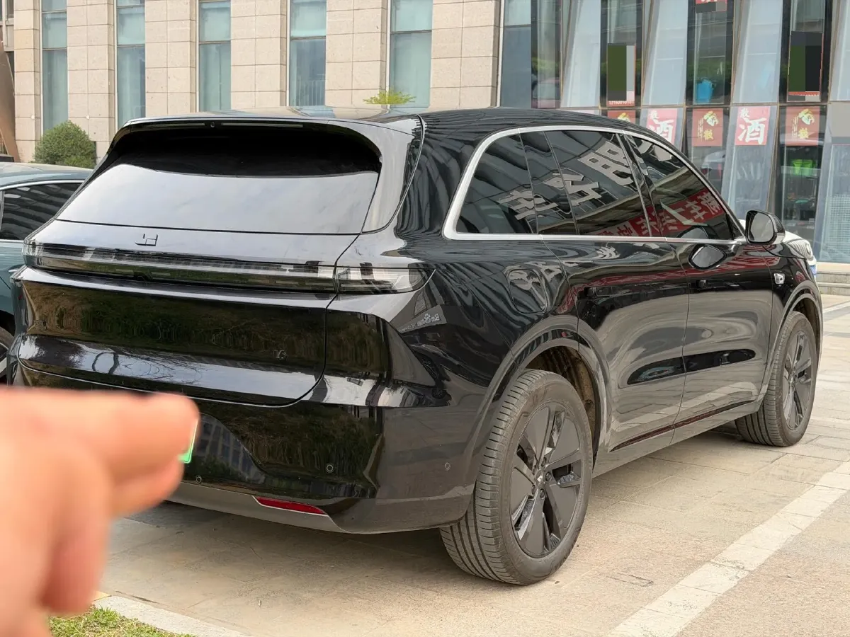 2024 Li L6 Range Extended 154HP L4 REEV 36.8KWH,autocango,china used car exporter,china ev exporter,chinese used car exporter,chinese used ev exporter