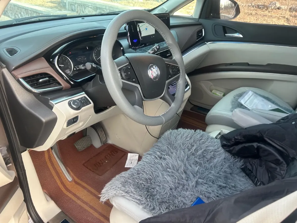 2023 Buick GL8 2.0T 237HP L4 9AT,autocango,china used car exporter,china ev exporter,chinese used car exporter,chinese used ev exporter