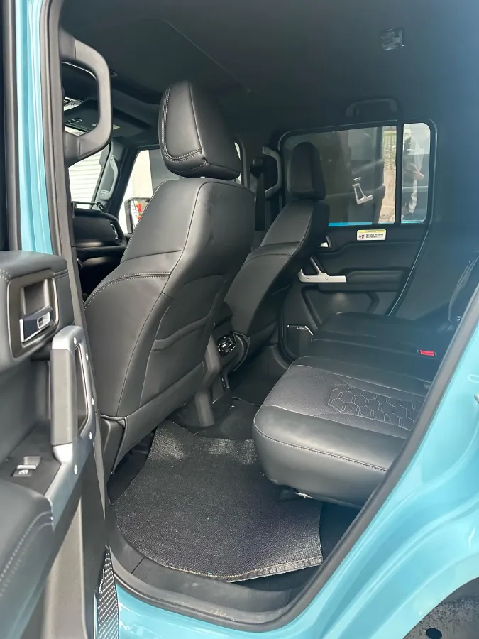 2025 212 212 T01 2.0T 252HP L4 8AT,autocango,china used car exporter,china ev exporter,chinese used car exporter,chinese used ev exporter