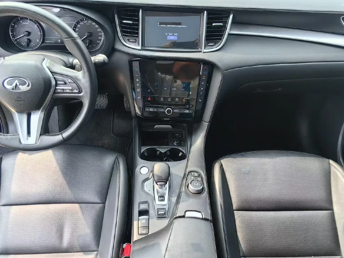 2020 Infiniti QX50 2.0T 272HP L4 CVT,autocango,china used car exporter,china ev exporter,chinese used car exporter,chinese used ev exporter