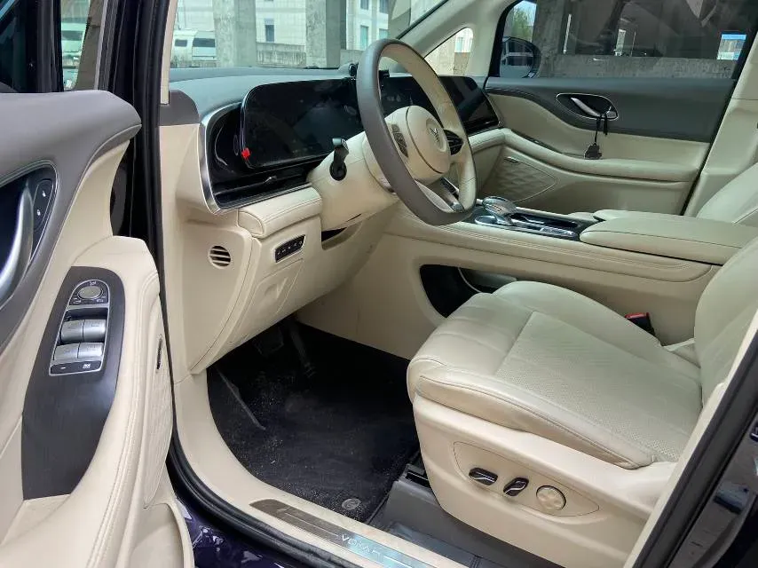 2022 Voyah Dream 1.5T 136HP L4 PHEV 25.57KWH,autocango,china used car exporter,china ev exporter,chinese used car exporter,chinese used ev exporter