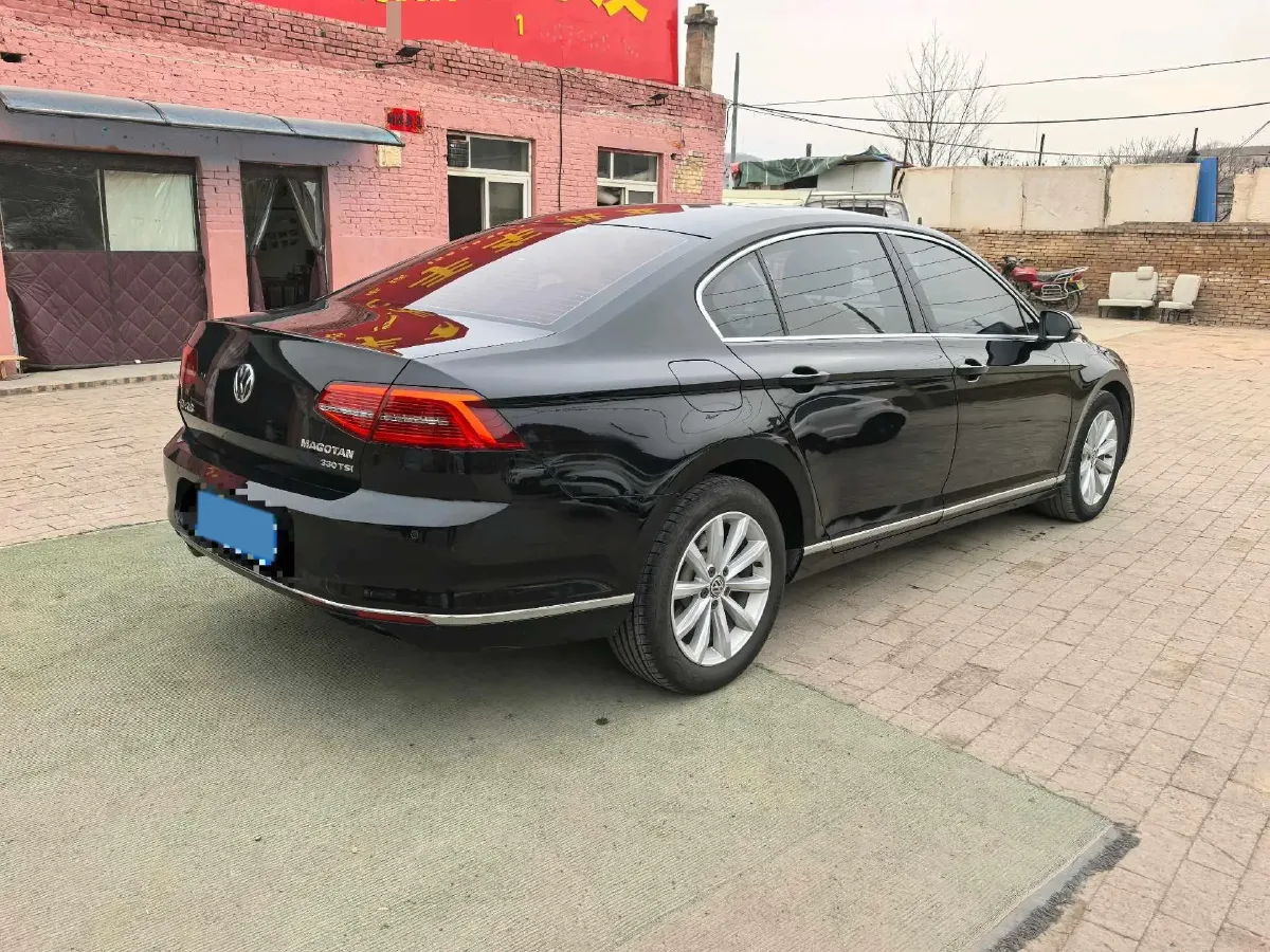 2017 Volkswagen Magotan 1.8T 180HP L4 7DCT,autocango,china used car exporter,china ev exporter,chinese used car exporter,chinese used ev exporter
