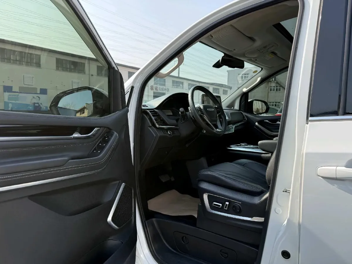 2021 MAXUS G20 2.0T 224HP L4 8AT,autocango,china used car exporter,china ev exporter,chinese used car exporter,chinese used ev exporter