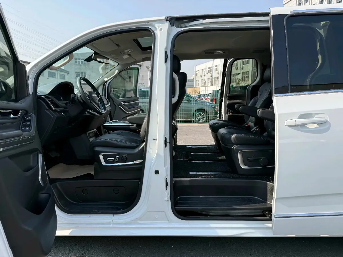 2021 MAXUS G20 2.0T 224HP L4 8AT,autocango,china used car exporter,china ev exporter,chinese used car exporter,chinese used ev exporter