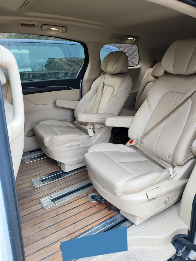 2022 Buick GL8 2.0T 237HP L4 9AT,autocango,china used car exporter,china ev exporter,chinese used car exporter,chinese used ev exporter